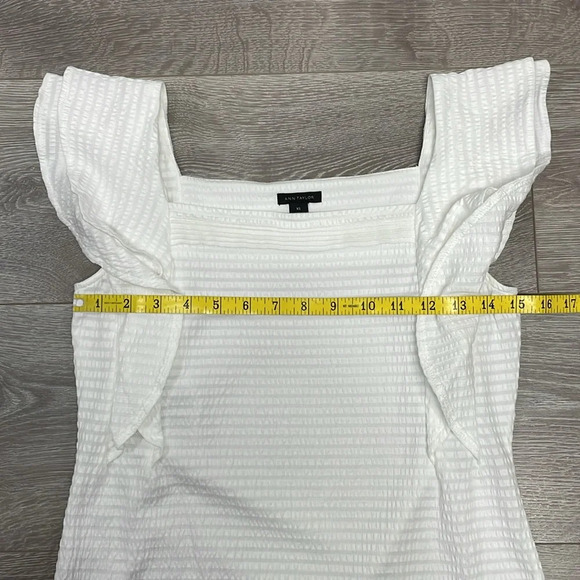 NWOT Ann Taylor Seersucker Square Neck Flutter Sleeve Shell Top White XS - Picture 7 of 14